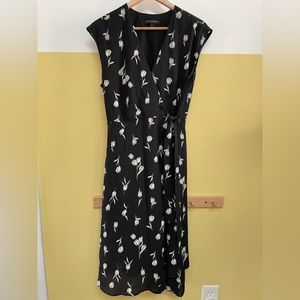 Banana Republic Factory Outlet Black Wrap floral dress Womens 8